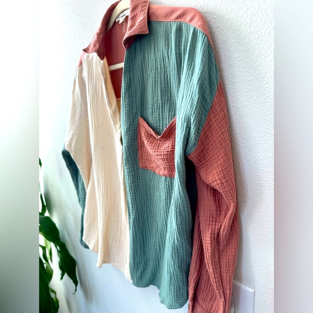Colorblock Shirt - Picture 4 of 13